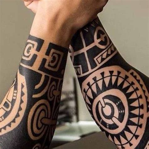 tatuaggio uomo braccio|Tatuaggio braccio: 250 immagini e idee per uomo e。